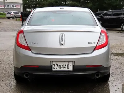 Lincoln MKS 2014, 125351 км, за 2931.6 USD