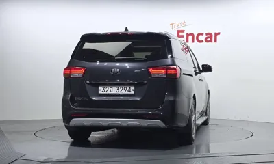Kia Canival 2016, 197298 км, за 4886 USD