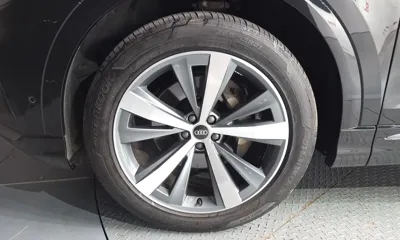 Audi Q8 2022, 92722 км, за 39739.43 USD