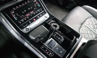 Audi Q8 2022, 92722 км, за 39739.43 USD - фото 9