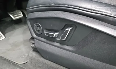 Audi Q8 2022, 92722 км, за 39739.43 USD - фото 32