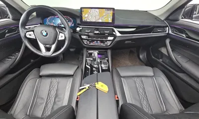 BMW 5-Series 2021, 71766 км, за 25107.36 USD - фото 7