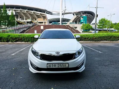 Kia K5 · 2013 год