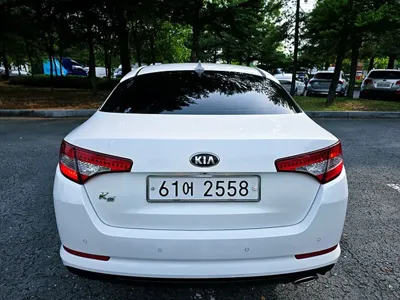 Kia K5 2013, 132881 км, за 3019.56 USD