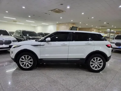 Land Rover Range Rover Evoque 2015, 67424 км, за 7618.67 USD