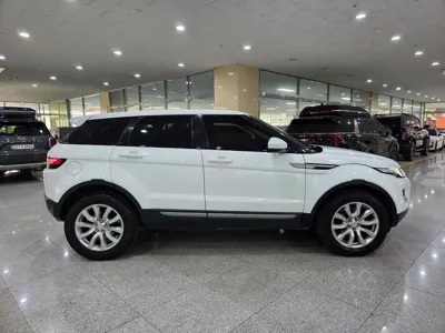 Land Rover Range Rover Evoque 2015, 67424 км, за 7618.67 USD