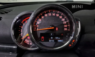 MINI Clubman 2019, 89753 км, за 8079.35 USD - фото 8