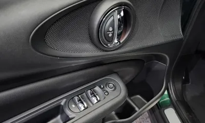 MINI Clubman 2019, 89753 км, за 8079.35 USD - фото 13