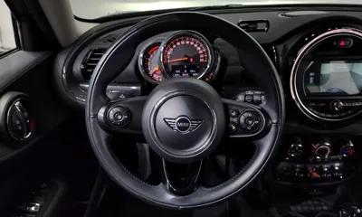 MINI Clubman 2019, 89753 км, за 8079.35 USD - фото 16