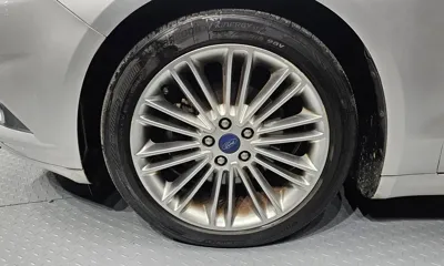 Ford Fusion 2015, 146590 км, за 2980.13 USD