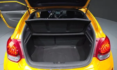 Hyundai Veloster 2012, 199206 км, за 2159.64 USD - фото 20
