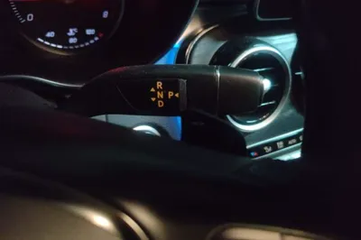 Mercedes-Benz C-Class 2018, 49700 км, за 16913 USD - фото 14