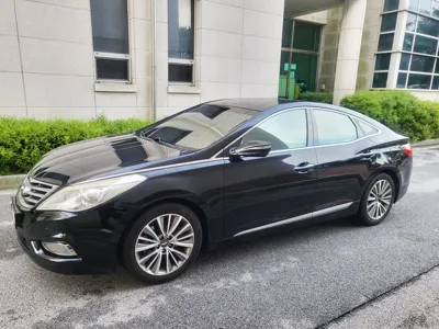 Hyundai Grandeur 2012, 150540 км, за 3190.73 USD