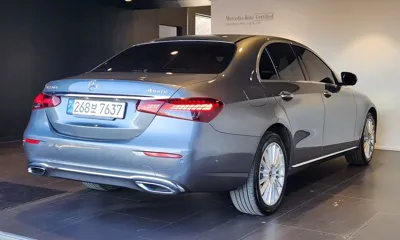 Mercedes-Benz E-Class 2023, 100270 км, за 26428.8 USD