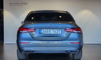 Mercedes-Benz E-Class 2023, 100270 км, за 26428.8 USD