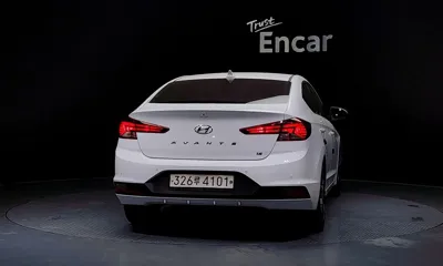 Hyundai Avante 2020, 110572 км, за 6805.42 USD