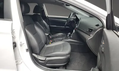 Hyundai Avante 2020, 110572 км, за 6805.42 USD - фото 11