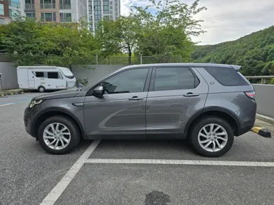 Land Rover Discovery Sport 2017, 49000 км, за 9446.26 USD