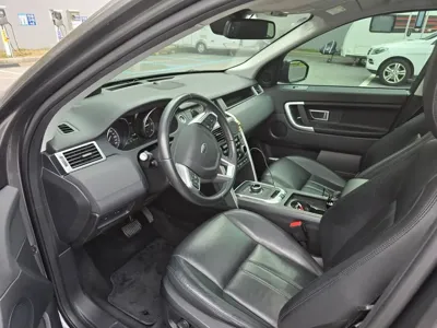 Land Rover Discovery Sport 2017, 49000 км, за 9446.26 USD - фото 13