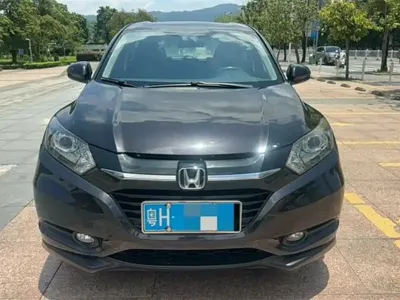 Honda Vezel · 2015 год