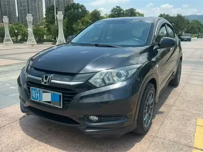 Honda Vezel 2015, 130000 км, за 5399.54 USD