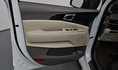 Kia Canival 2025, 9232 км, за 32828.44 USD - фото 24