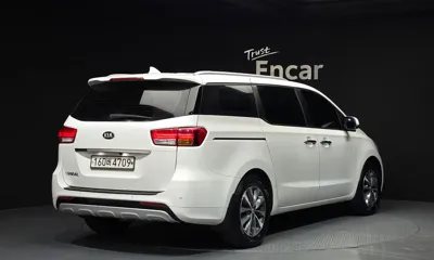 Kia Canival 2016, 225017 км, за 4398.06 USD