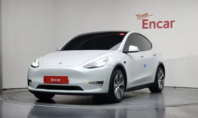 Tesla Model Y · 2022 год