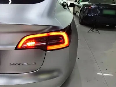 Tesla Model 3 2022, 72500 км, за 20127.07 USD - фото 8