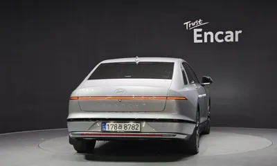 Hyundai Grandeur 2023, 30235 км, за 17395.3 USD