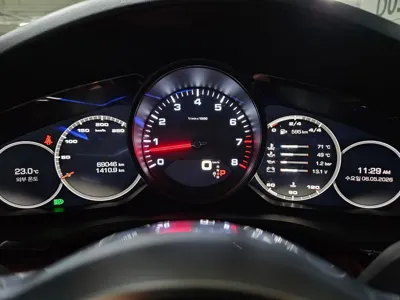 Porsche Cayenne 2020, 69046 км, за 47527.8 USD - фото 8