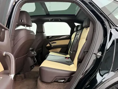 Bentley Bentayga 2019, 20000 км, за 167565.91 USD - фото 17