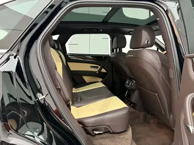 Bentley Bentayga 2019, 20000 км, за 167565.91 USD - фото 20