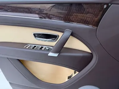 Bentley Bentayga 2019, 20000 км, за 167565.91 USD - фото 21