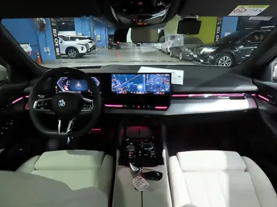 BMW 5-Series 2024, 35889 км, за 30488.19 USD