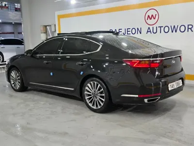 Kia K7 2016, 113030 км, за 8190.86 USD