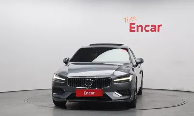 Volvo S60 2020, 34863 км, за 18434.09 USD