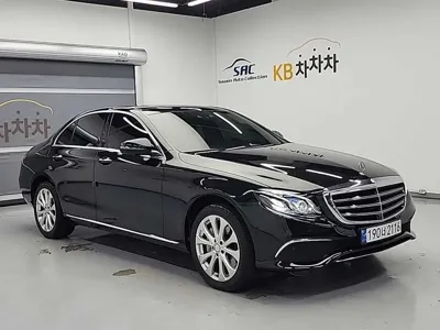 Mercedes-Benz E-Class 2017, 111249 км, за 13815.45 USD