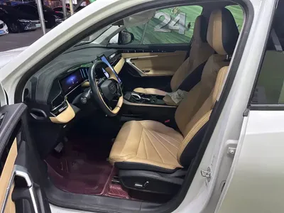 Geely Boyue L 2024, 98000 км, за 8308.4 USD
