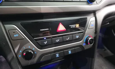 Hyundai Avante 2016, 133529 км, за 4853.42 USD - фото 17