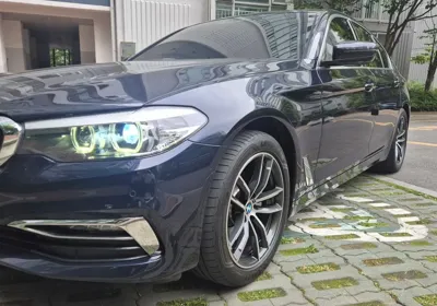 BMW 5-Series 2020, 96600 км, за 16804.52 USD