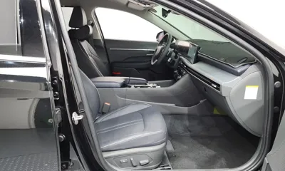 Hyundai Sonata 2024, 11962 км, за 17986.08 USD - фото 26
