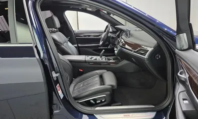 BMW 7-Series 2017, 134798 км, за 16279.38 USD - фото 26