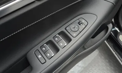 Hyundai Grandeur 2018, 63945 км, за 11027.96 USD - фото 29