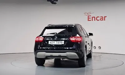 Mercedes-Benz GLA-Class 2018, 82843 км, за 9849.29 USD