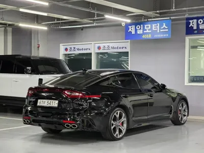 Kia Stinger 2018, 59757 км, за 12045.61 USD