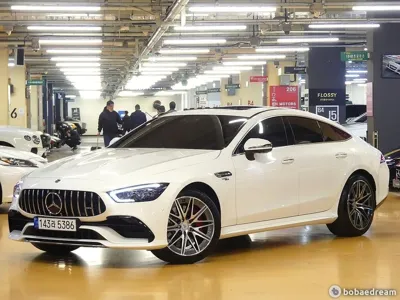 Mercedes-Benz AMG GT 2023, 8000 км, за 61704.08 USD