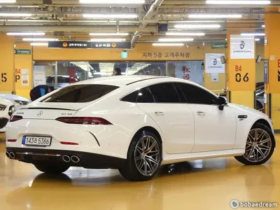 Mercedes-Benz AMG GT 2023, 8000 км, за 61704.08 USD