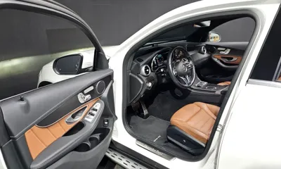 Mercedes-Benz GLC-Class 2023, 18879 км, за 36694.24 USD - фото 10