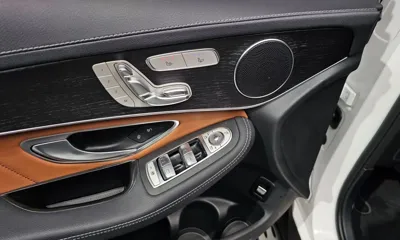 Mercedes-Benz GLC-Class 2023, 18879 км, за 36694.24 USD - фото 19
